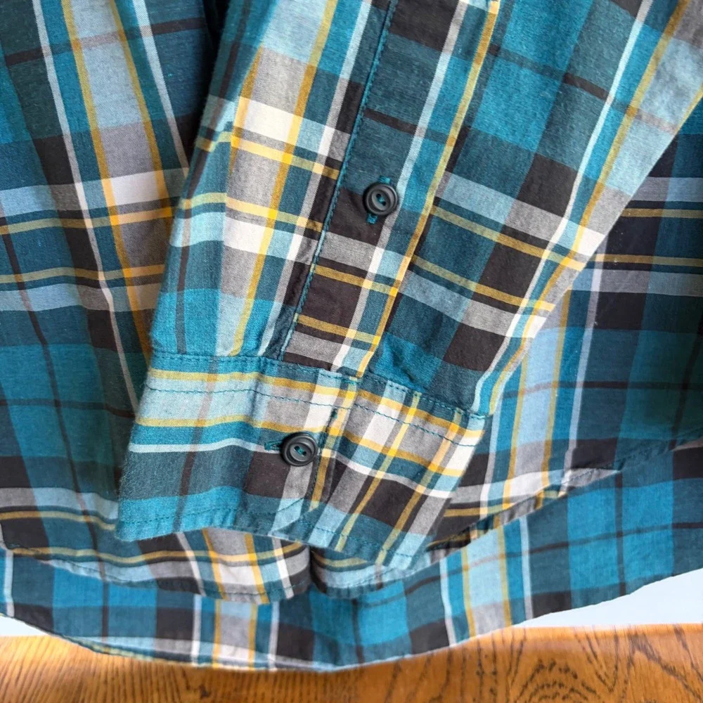 American Eagle Mens Seriously Soft Plaid Button Down Shirt Teal Yellow Classic M
